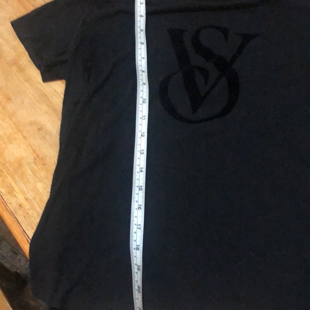 Victoria’s Secret black t shirt M - Picture 7 of 8